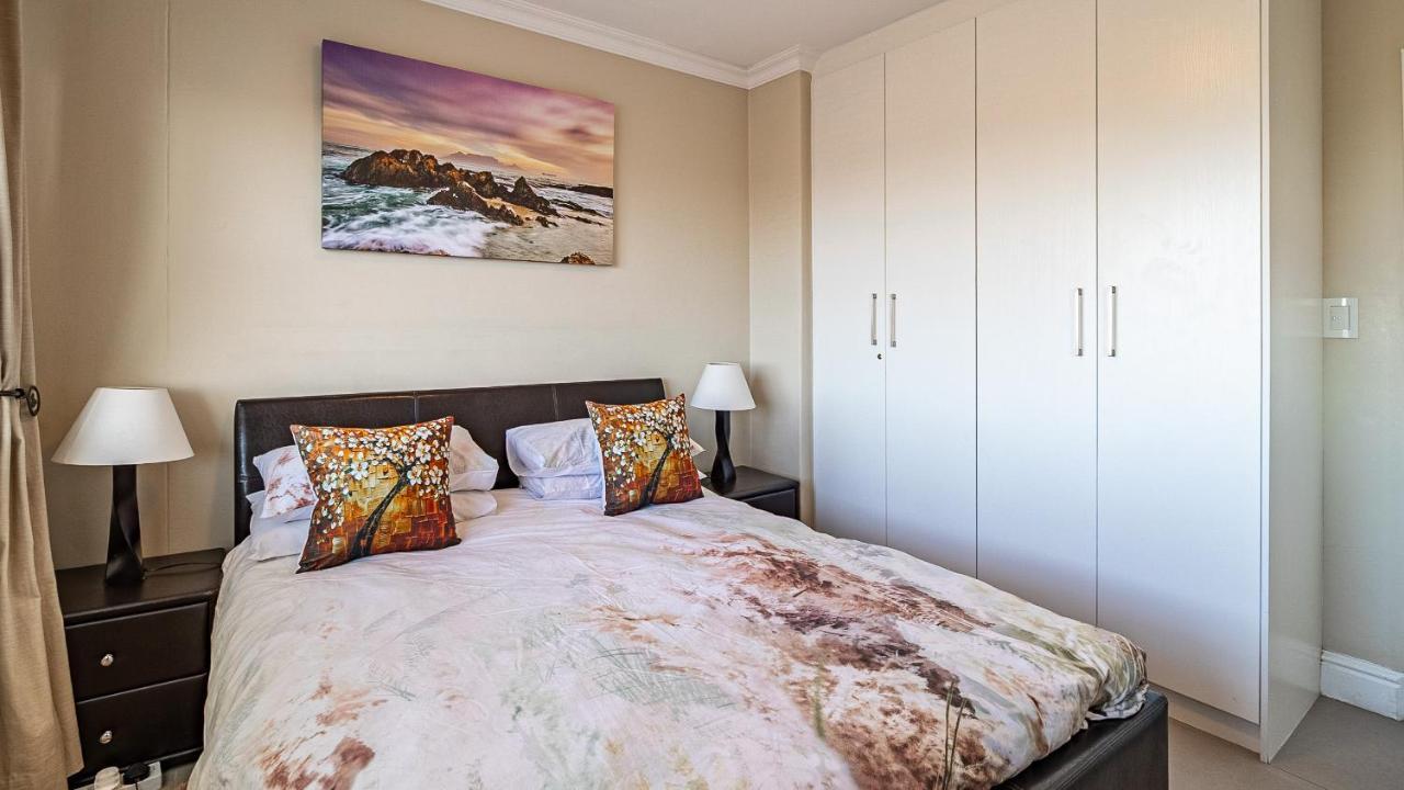 Oceanview Holiday Accommodation Bloubergstrand Exterior photo